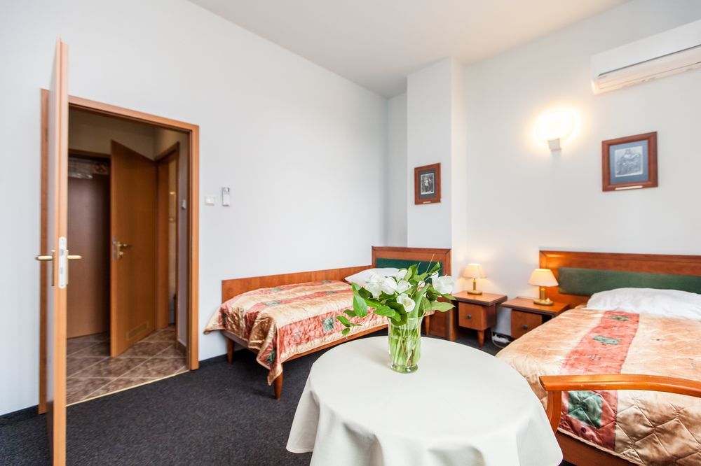 Hotel Rycerski Szczecin Exterior photo