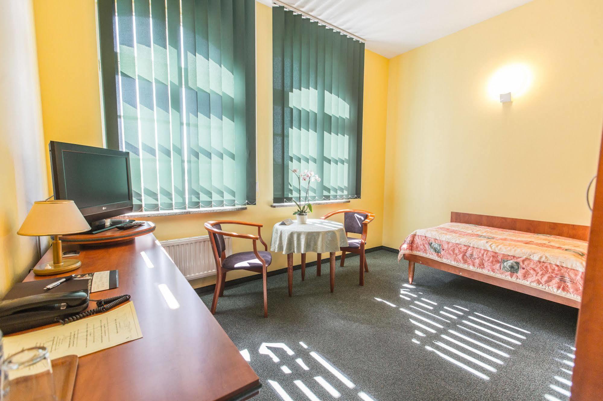 Hotel Rycerski Szczecin Exterior photo